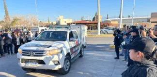 Entre aplausos, lágrimas y luego un profundo silencio, así fue el recibimiento a las siete víctimas de la tragedia aérea en la Morgue Judicial